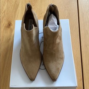 Alyse Tan Suede booties